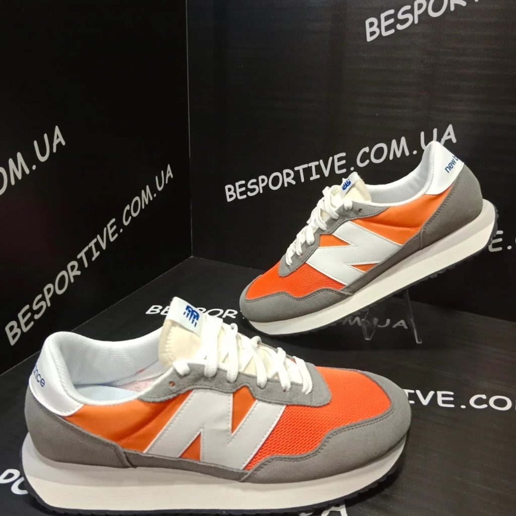 New Balance 237