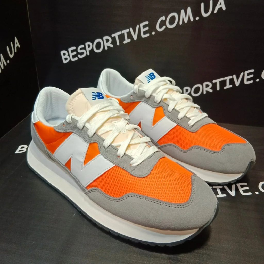 New Balance 237
