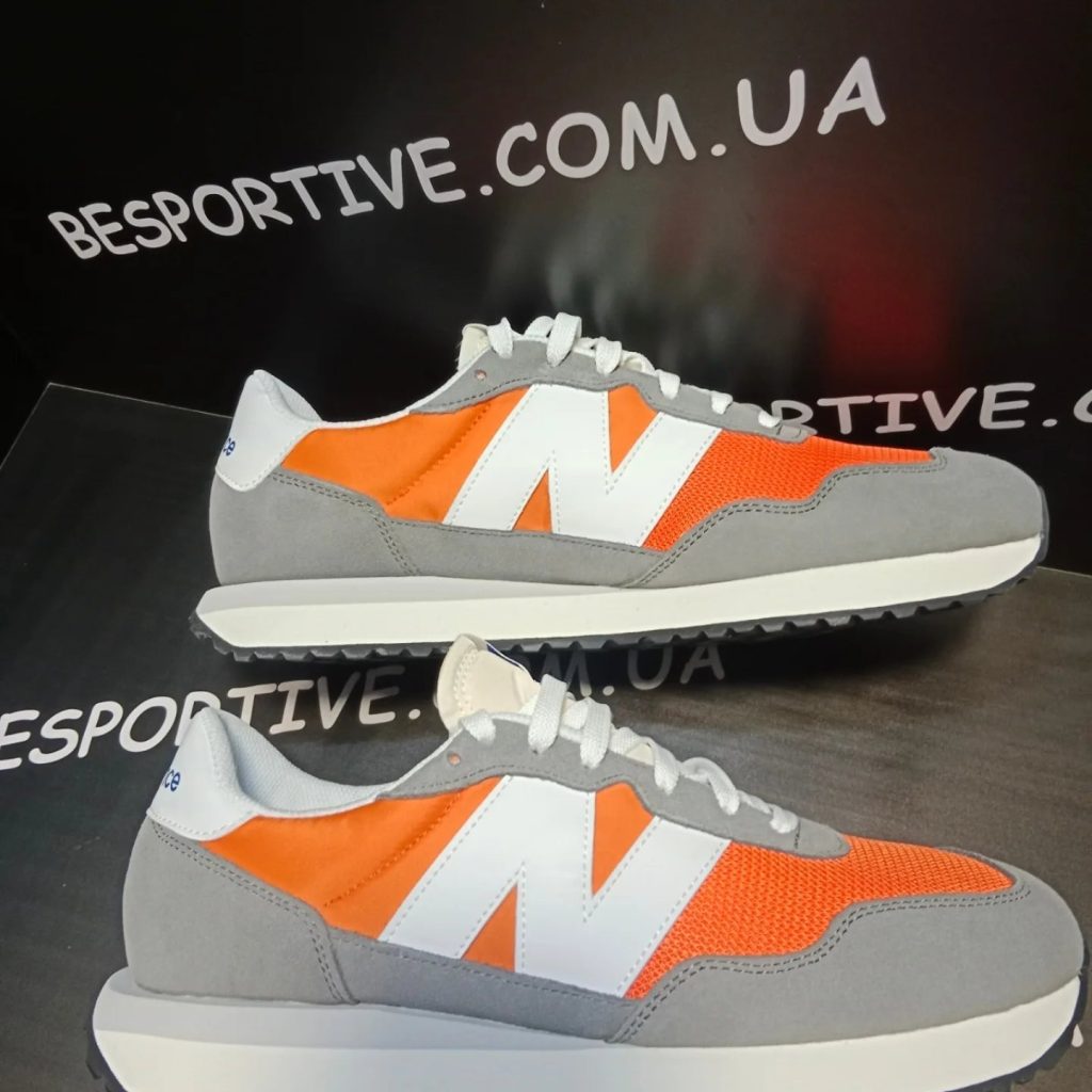 New Balance 237
