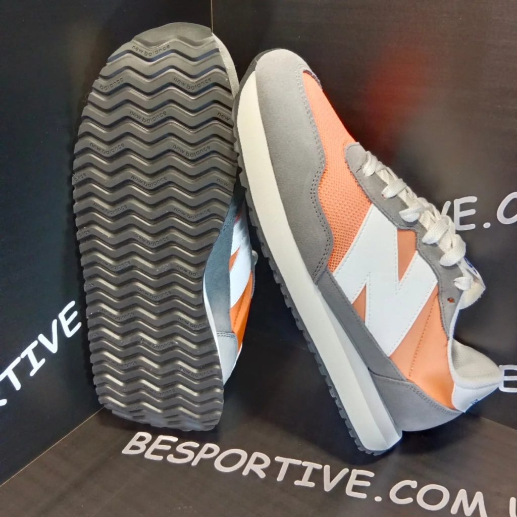 New Balance 237