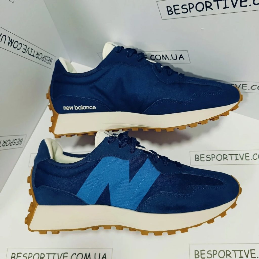 New Balance 327