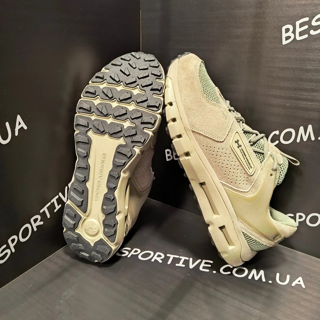 Under Armour Summit Trek Suede