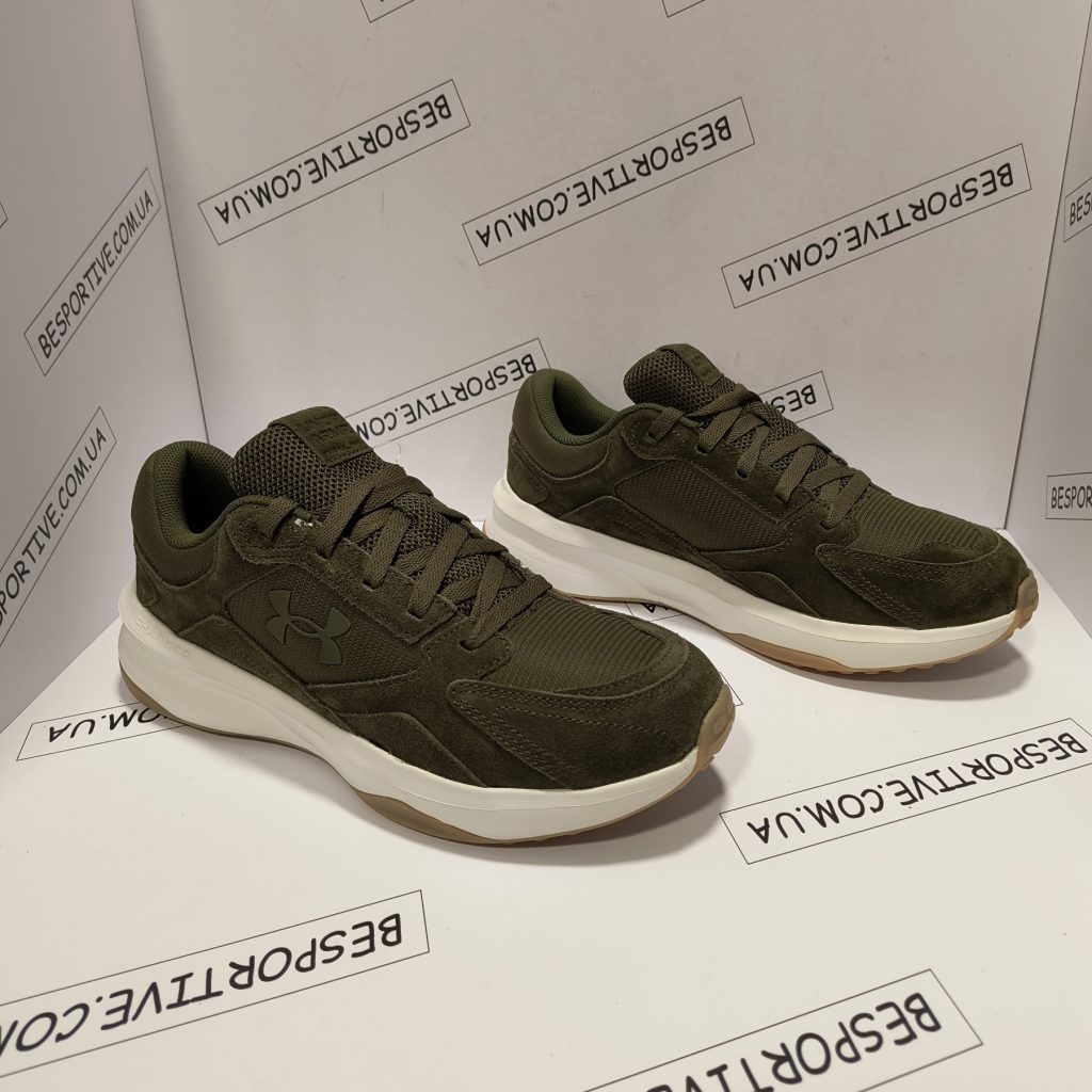 Under Armour CHARGED Edge Leather
