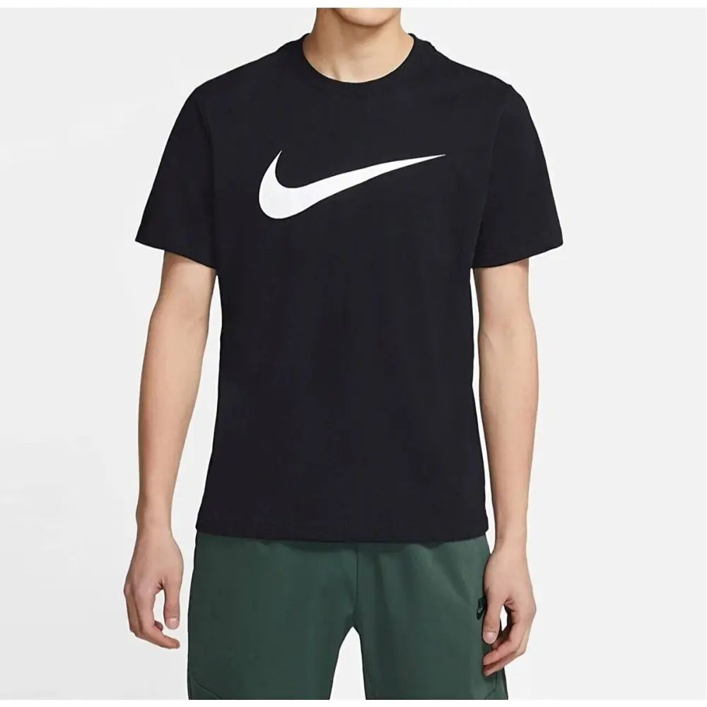 Nike Big Swoosh tee black